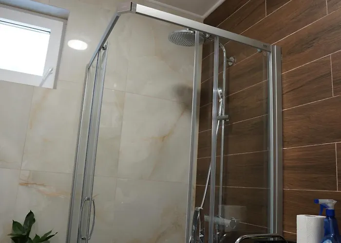 Bestblick - Na Stazi 公寓